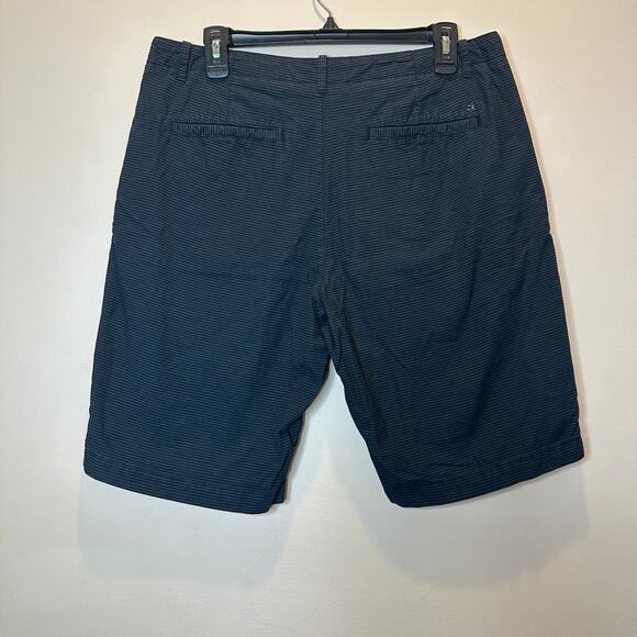Calvin Klein Navy Blue & Black Striped Cotton Bermuda Shorts Mens Size W32/L11 - Picture 2 of 15